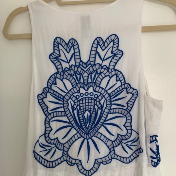 Anthropologie HD in Paris Maxi Dress White with Embroidered Blue Flowers - L - Picture 10 of 12